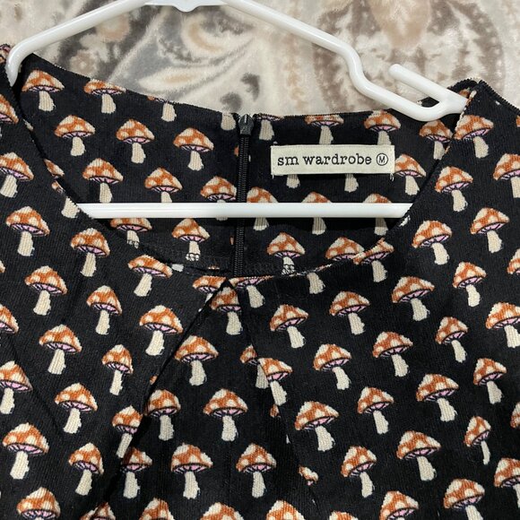 Mushroom Courduroy Dress M - Picture 2 of 4